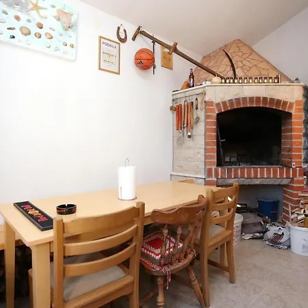 Apartment 16341b